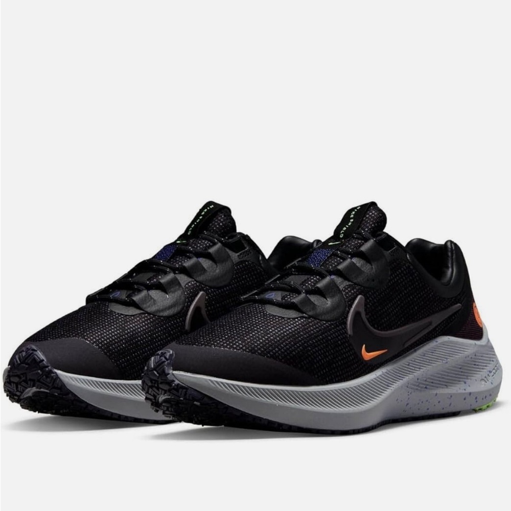 Nike Zoom Winflo 8 Shield Women’s 9 Black Orange Running Shoes